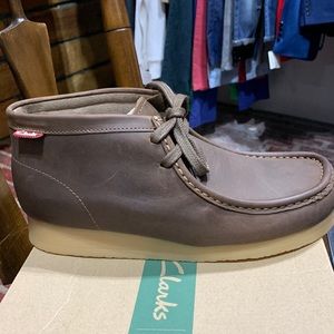 Mens Clark’s Brown Leather Beeswax Size 8